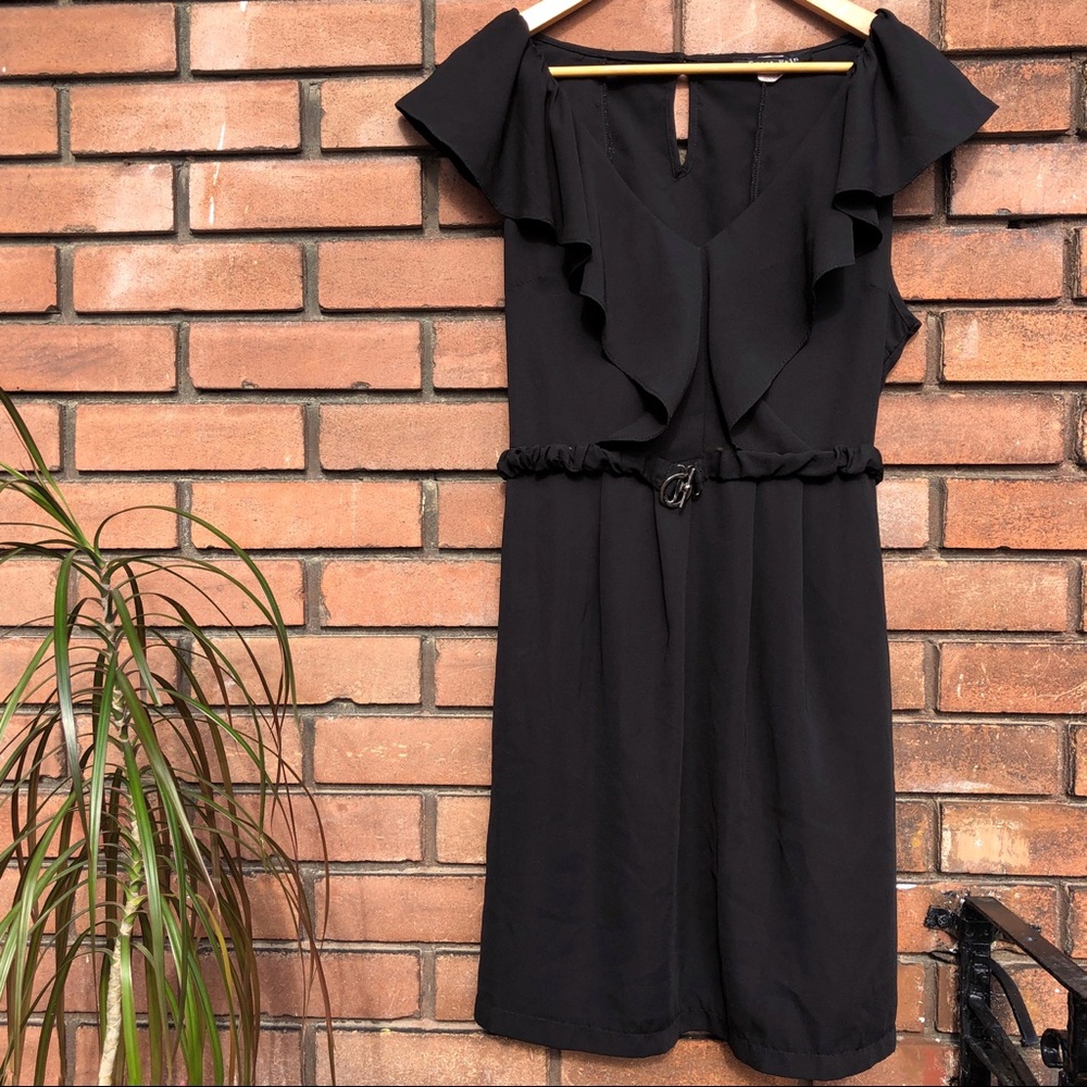 SWEET RAIN Pretty Flowy Black Dress with Belt